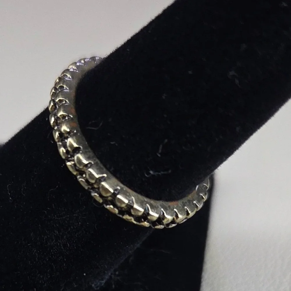 Antique Gold Tone Textured Eternity Band Ring‎ Size 8 Minimalist Stacking Ring